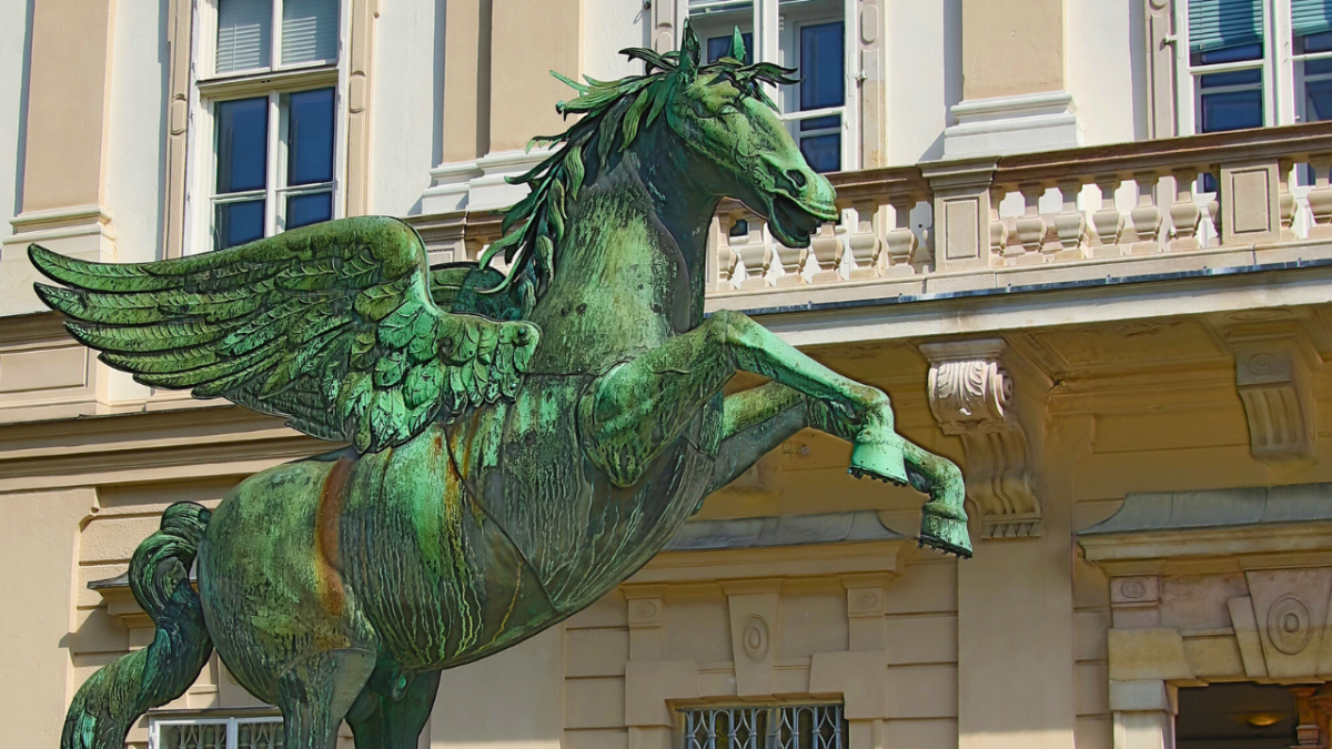 statue in Salzburg