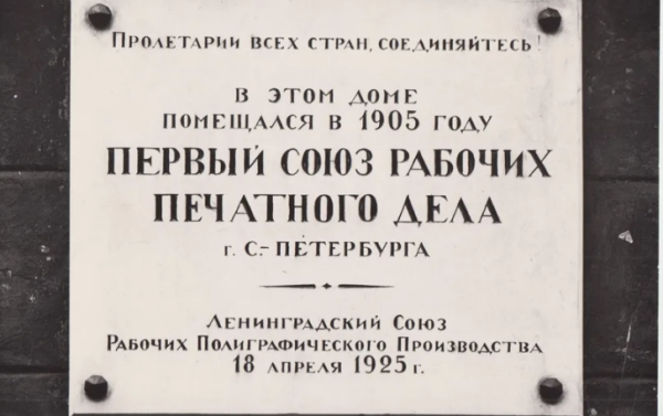 1881dcdbe8329a2418139121075d423898e7a9f9a332d066b6fc3aaf9bac429d.png
