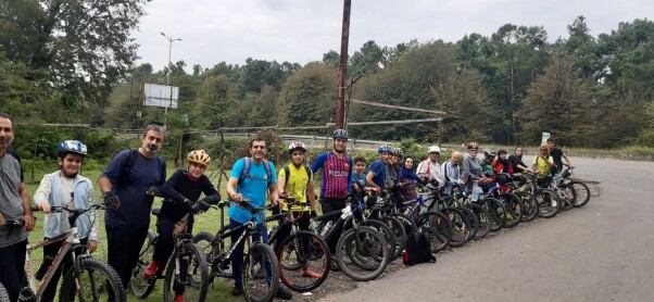 CYCLING! IRAN! GIRLS!