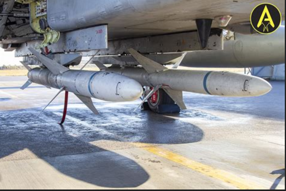 Innovation! AGM-88 H.A.R.M fitted to UA Mig29. A tablet is used as the interface between aircraft / missile