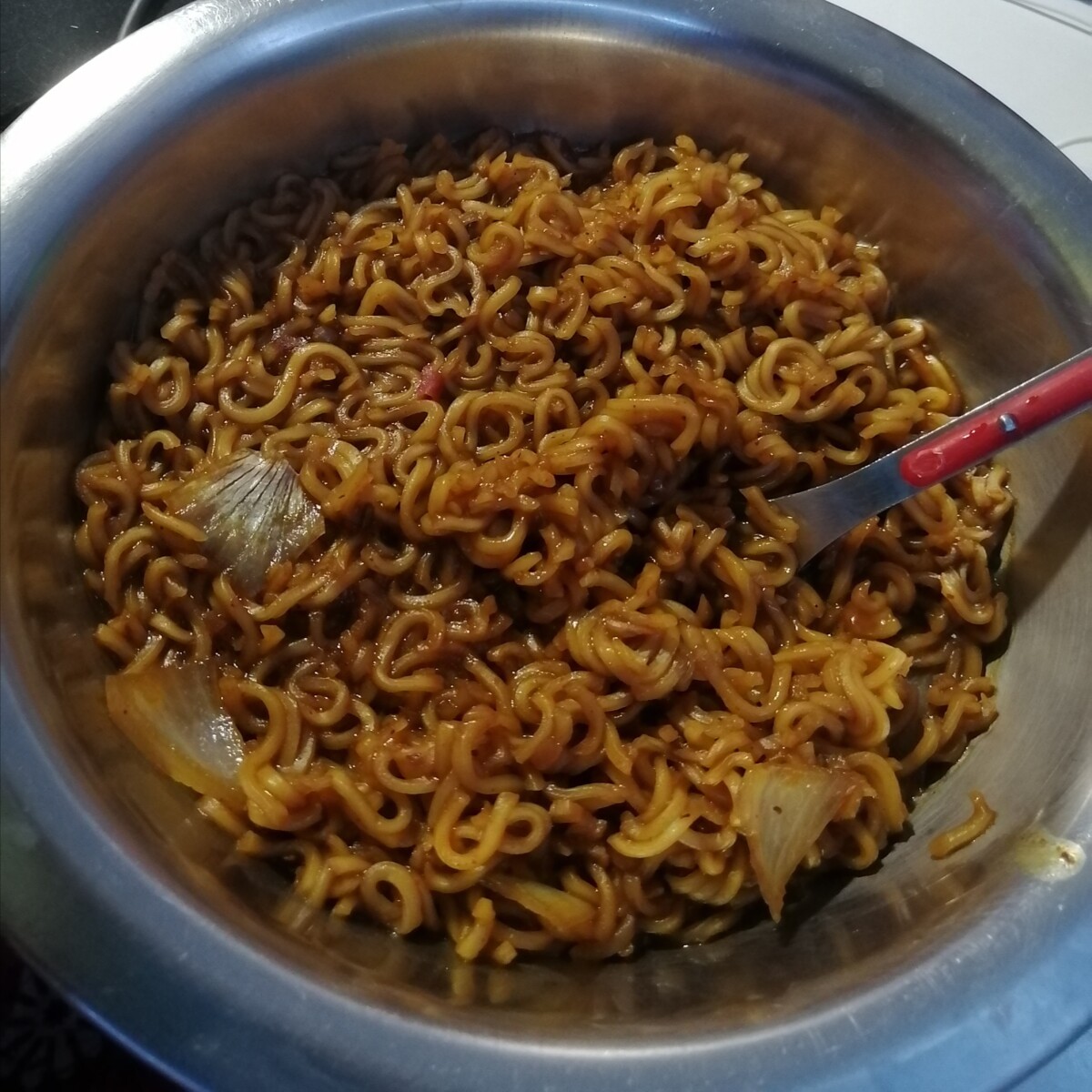 Home made top ramen(andoomy) with spices and vegetables