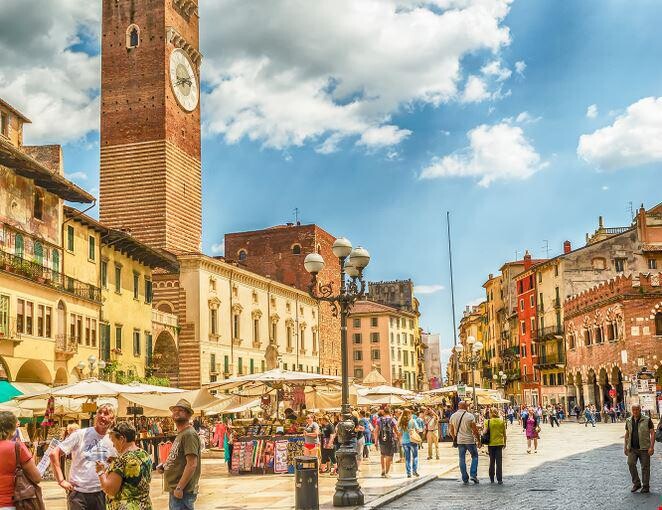 Piazza erbe