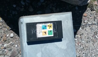 magnetic hide a key geocache