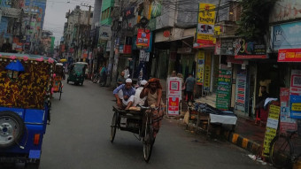 Life on the Busy Streets of Bangladesh
