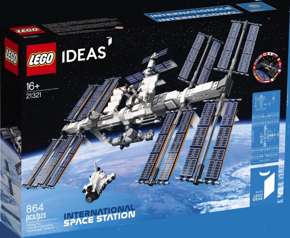 The LEGO International Space Station (ISS) - Fuelling future engineers's brains