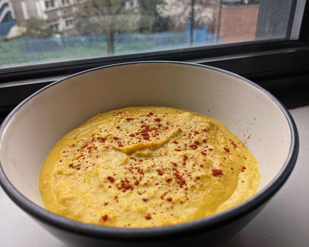 sweet corn cream garnished with paprika