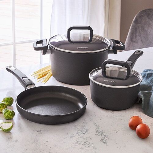 New Pampered Chef Nonstick Cookware Set