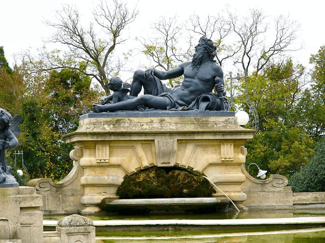 Statue of god neptune
