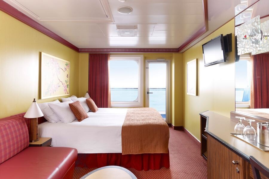 Cruise ship