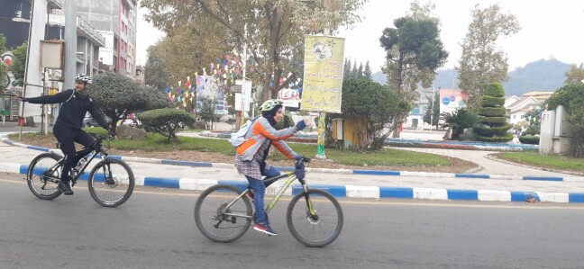 CYCLING! IRAN! GIRLS!