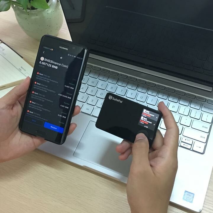 Best Hardware Wallets [Huge List of 25+ Wallets]