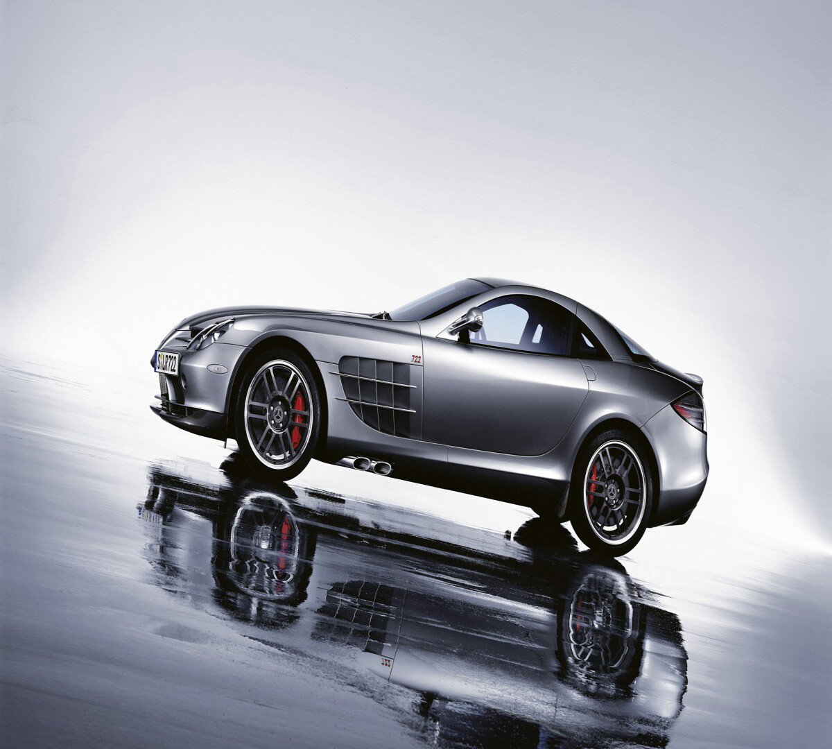 Tiger Woods Mercedes SLR McLaren Edition