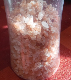 Himalayan pink salt 1