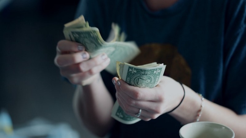 Passice Income, Cash