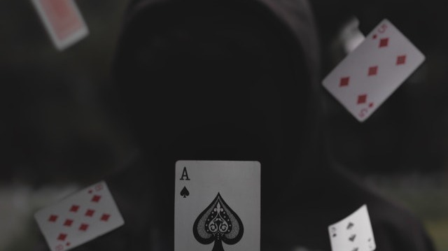 play the crypto market the right way