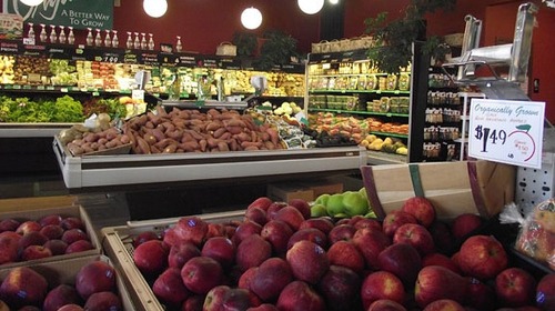 Healthy Shopper Market produce section