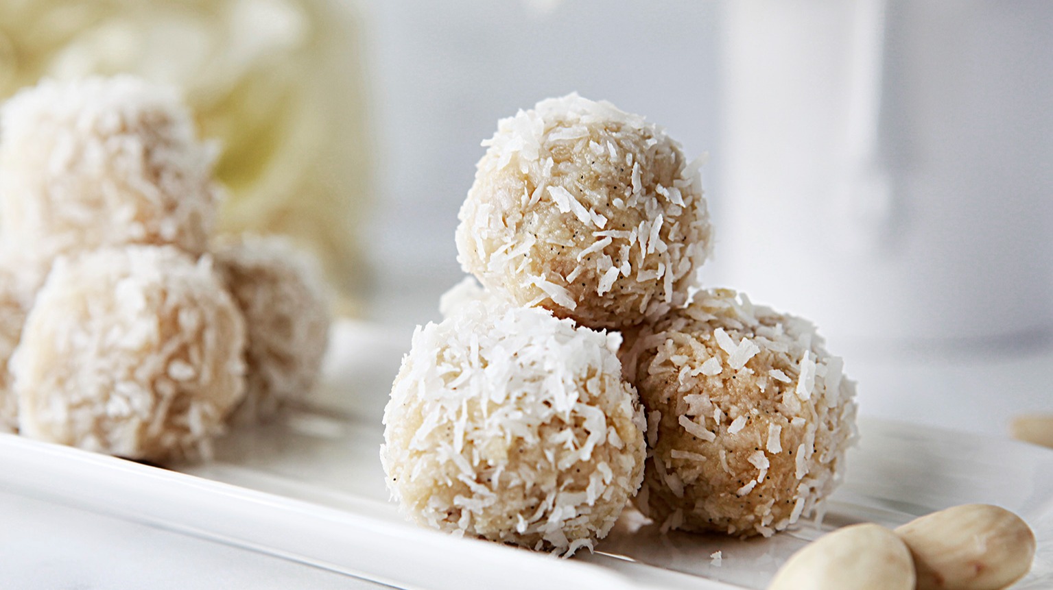 Raffaello coconut balls without cooking
