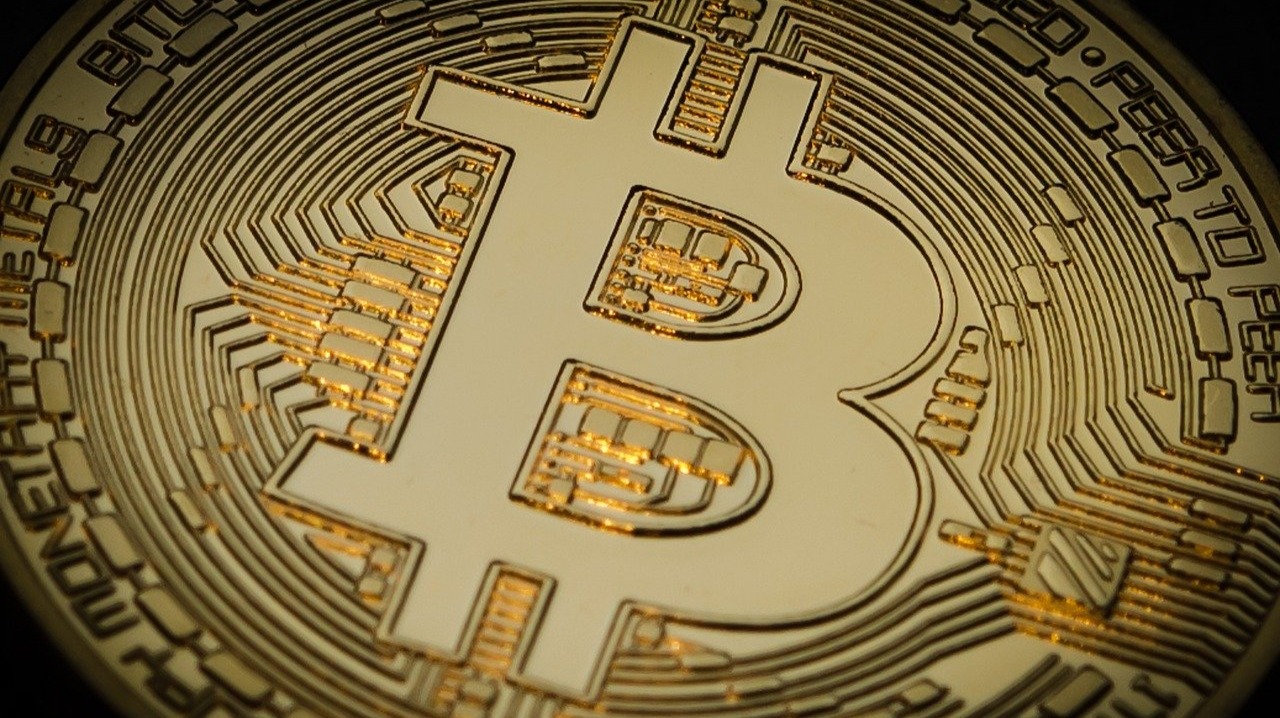 Bitcoin and Cryptocurrency News Cast