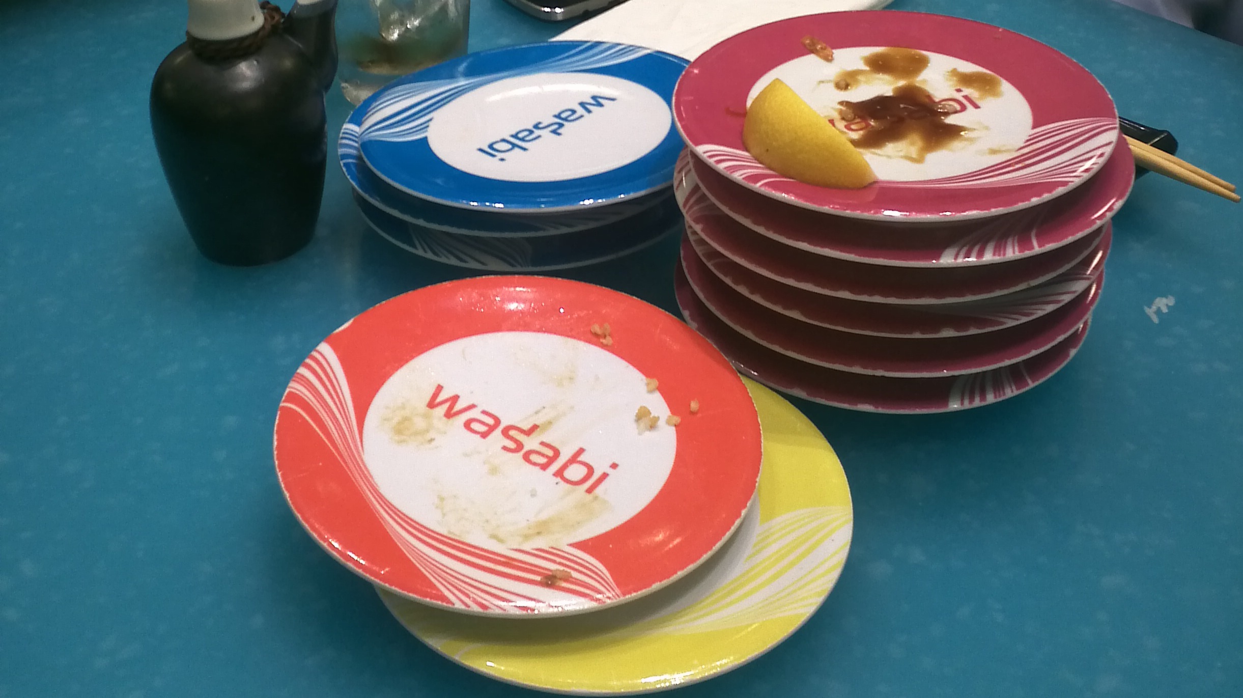 DIshes that resemble poker chips