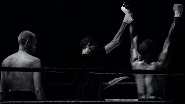UTrust vs. Paypal isn't even a fight. UTrust wins.