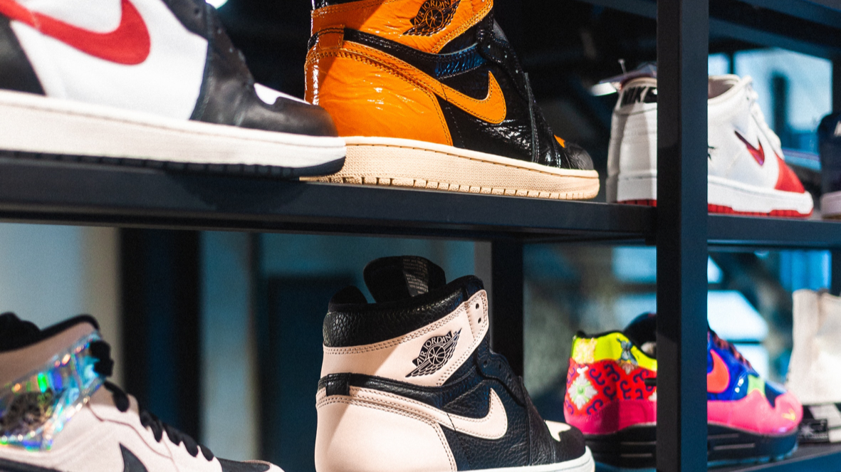 Sneakers on shelves - Photo by Deybson Mallony from Pexels