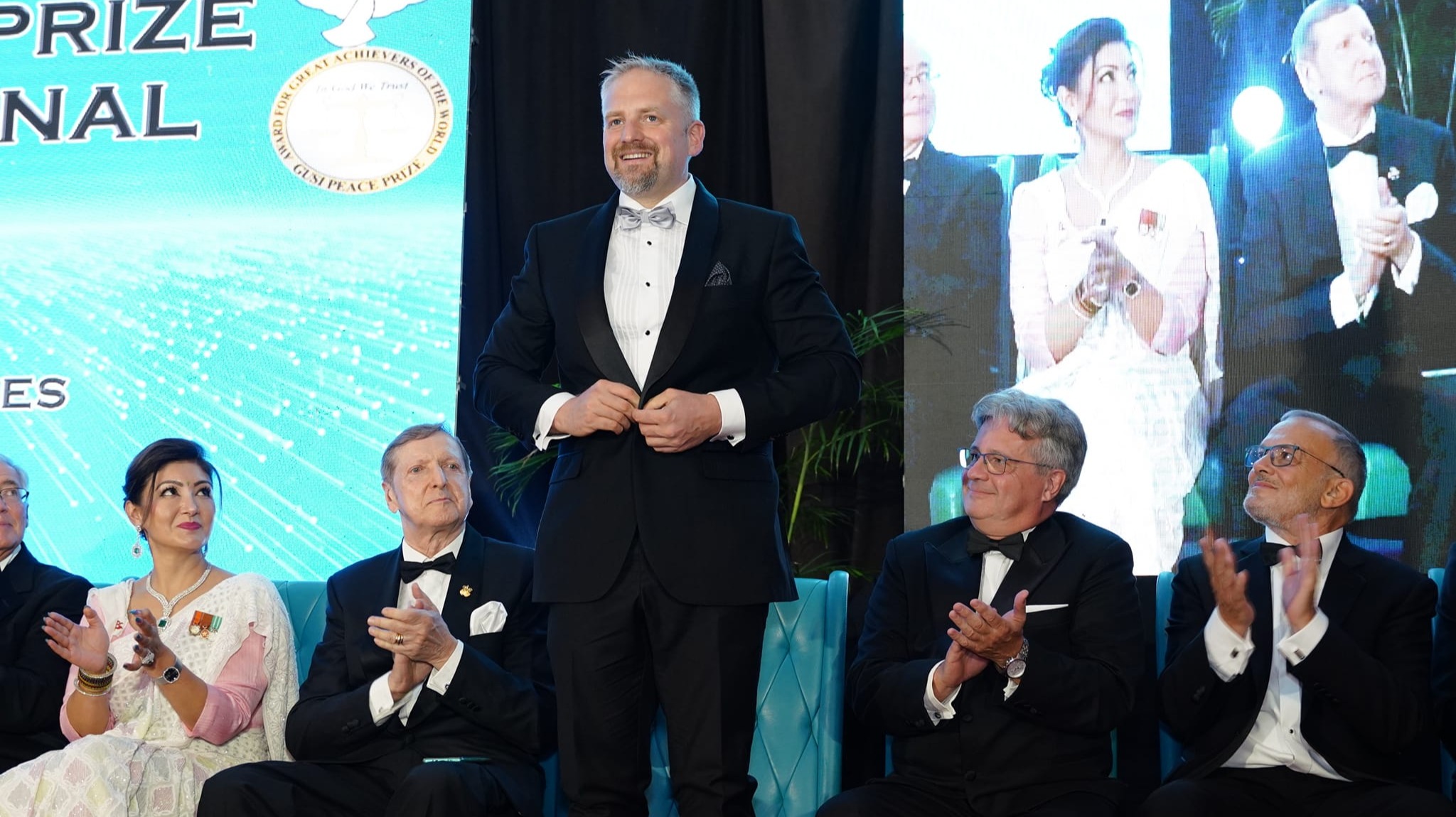 Liberland President Vit Jedlicka Awarded the Gusi Peace Prize in Manila