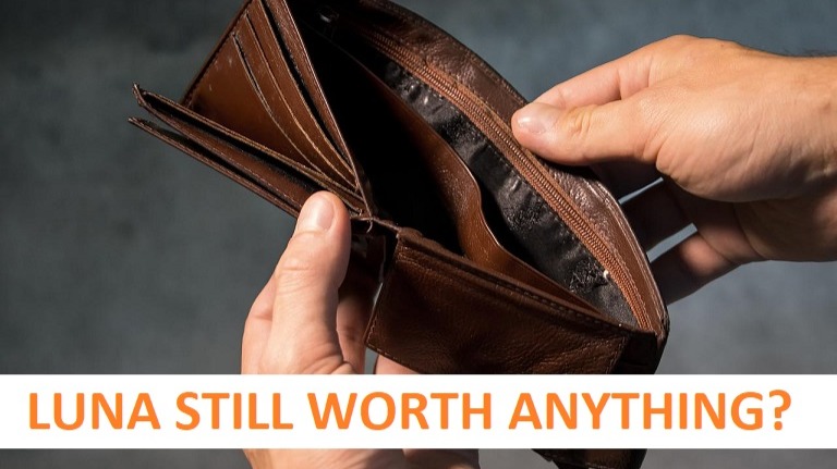 Empty wallet, text asking if luna is still worth anything?