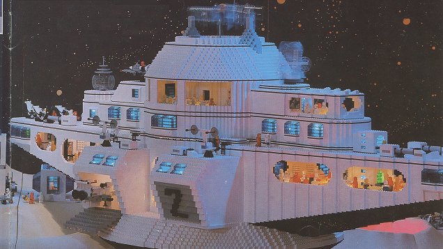LEGO Spaceship Big and White - Part of the 1987 World LEGO exposition