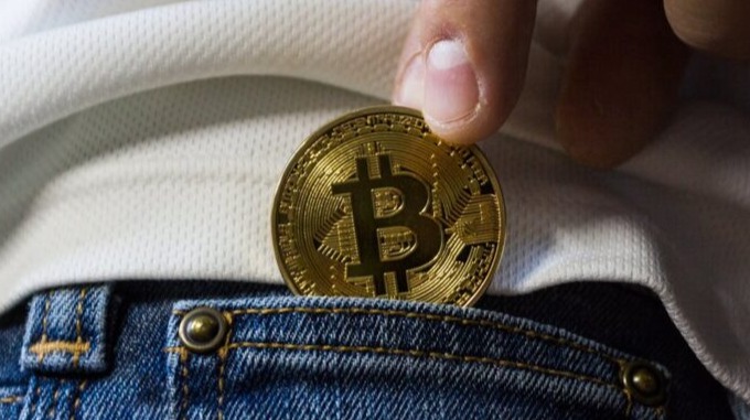 earn free bitcoin