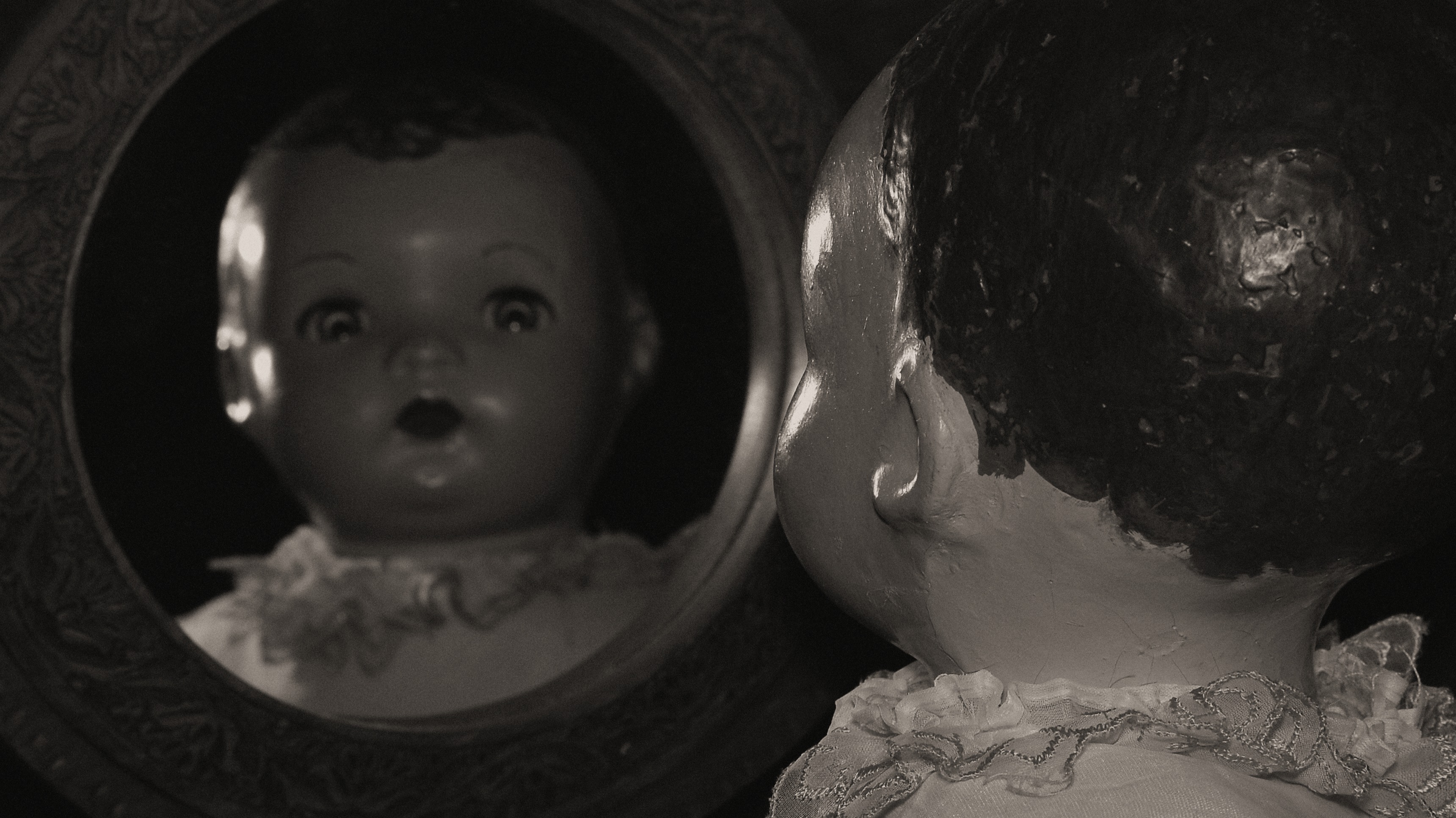 Copyright protected image from my personal collection of Creepy Doll photography.