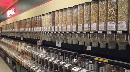 Healthy Shopper Market bulk bins
