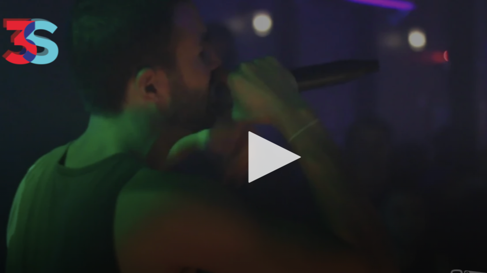 Bryan Divisions Rapping Let Go Live