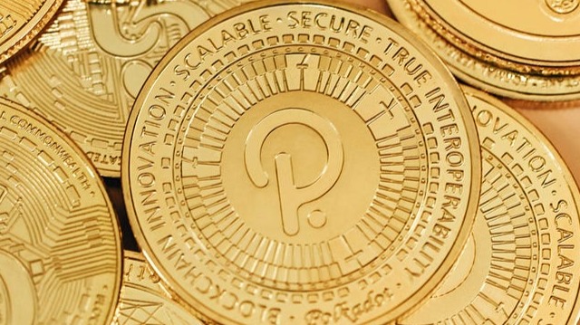 Polkadot vs. Cosmos: The Battle of Blockchain Interoperability Titans