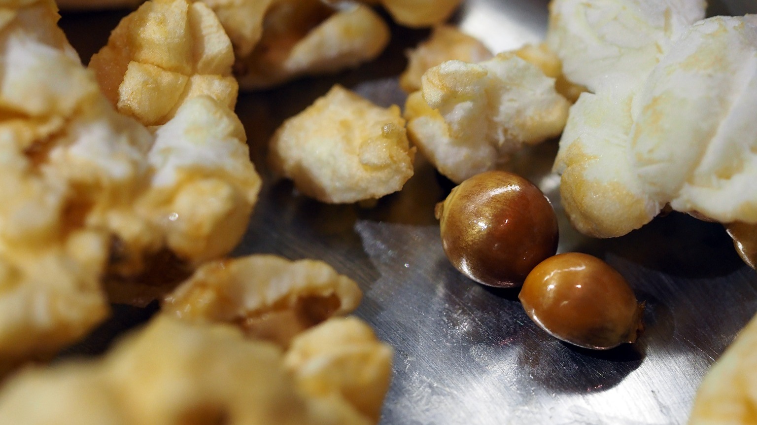 caramel popcorn